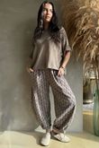 Indira Classic Barrel Pant Mocha & Choc